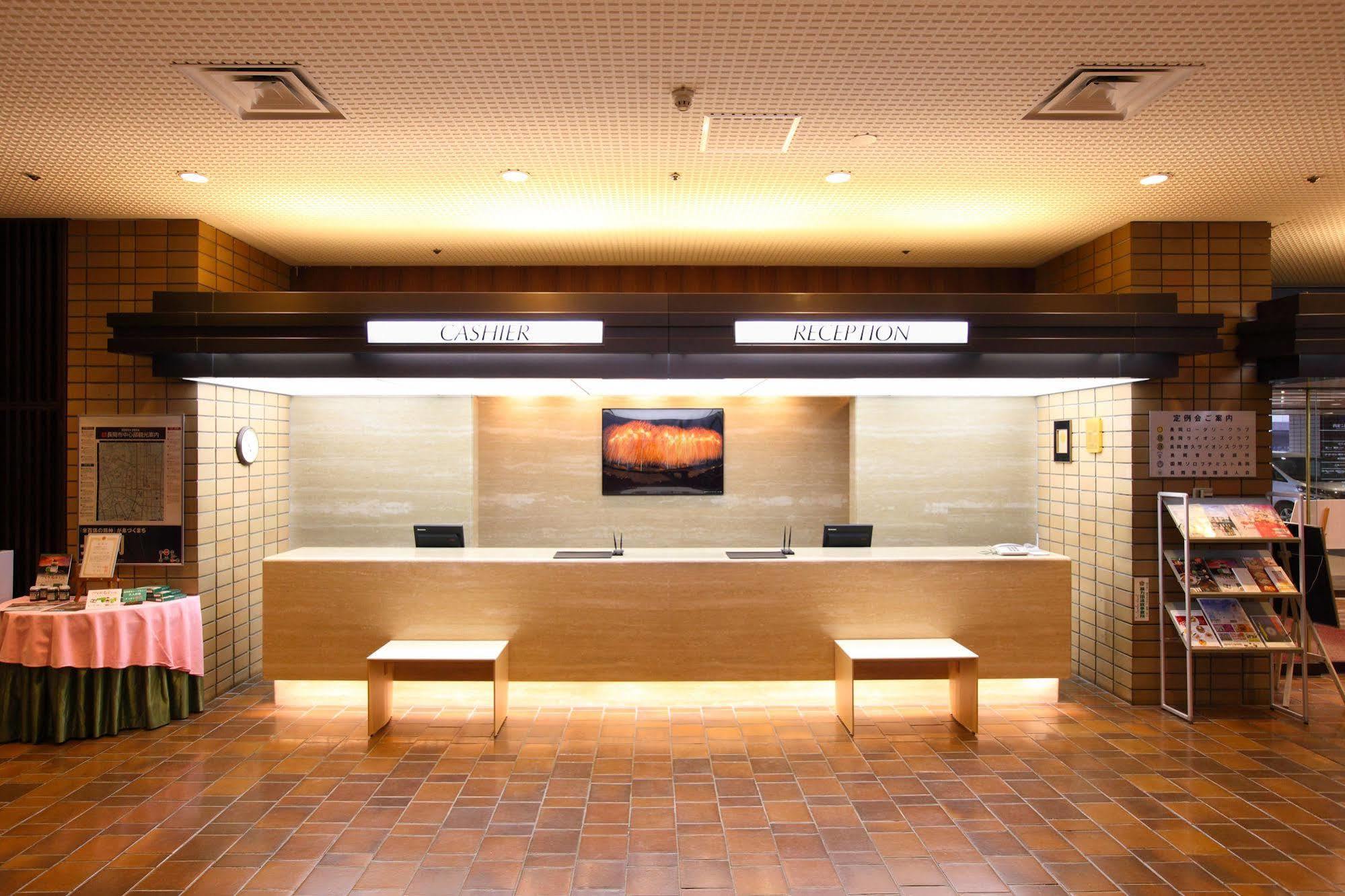 Nagaoka Grand Hotel Экстерьер фото